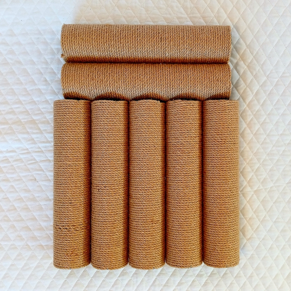 7 M Replacement Cat Scratching Post - M8 Screw Type - 11.6 in × 2.7 in